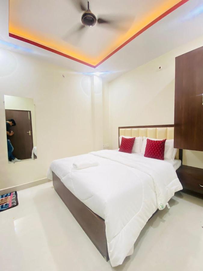 Hotel Grill Inn Лакхнау Экстерьер фото
